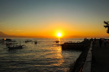 Sanur Sindhu Sahili 'nde gün doğumu, Bali