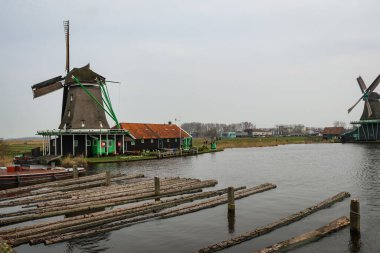 Hollanda Zaan Schaan 'daki yel değirmenleri