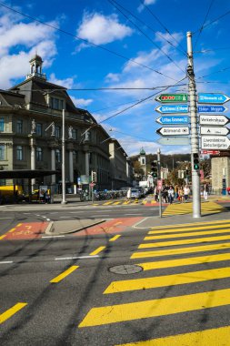 Lucerne, İsviçre 'nin orta kesiminde, Almanca konuşulan bir şehirdir. Lucerne, Lucerne Kantonu 'nun başkenti ve aynı adlı bölgenin bir parçasıdır.