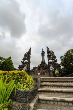 Bajra Sandhi Anıtı, tarih boyunca Bali halkının mücadelelerinin bir anıtıdır..
