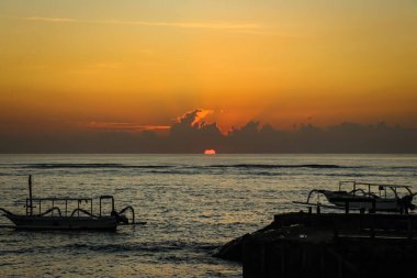 Sanur Sindhu Sahili 'nde gün doğumu, Bali