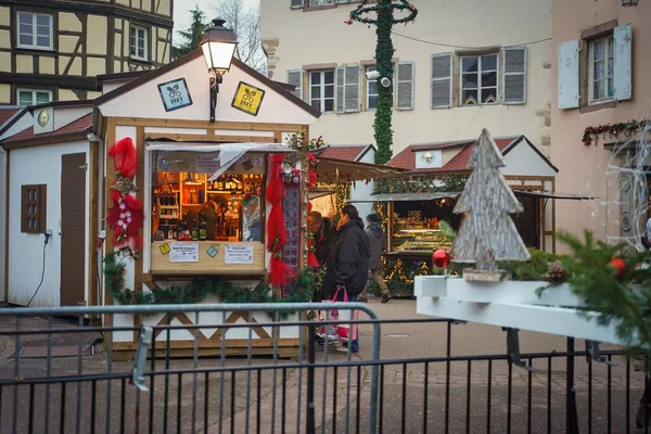 圣诞节期间美丽的科尔马阿尔萨斯镇 — 图库照片