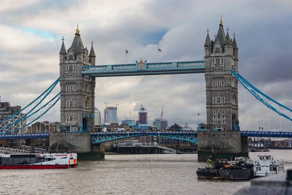 Tower Bridge Londra Giorno Nuvoloso — Foto Stock