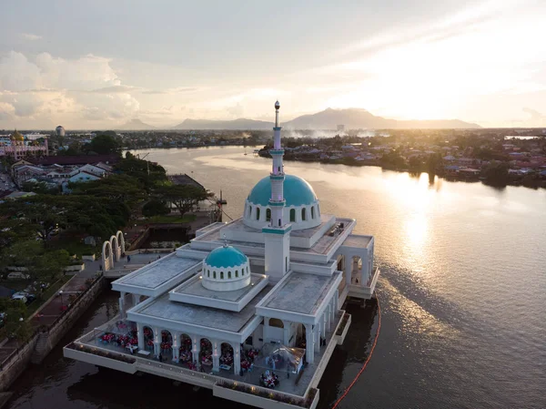 Légi Kilátás Gyönyörű Úszó Mecset Kuching Vagy Más Néven Masjid — Stock Fotó