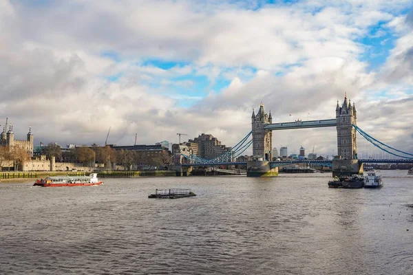 Tower Bridge Londres Dia Nublado — Fotografia de Stock