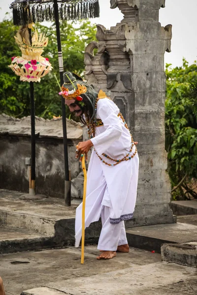 Gente Balinesa Interpretando Kecak Dance Uluwatu Bali —  Fotos de Stock