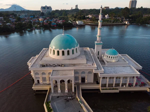 Légi Kilátás Gyönyörű Úszó Mecset Kuching Vagy Más Néven Masjid — Stock Fotó