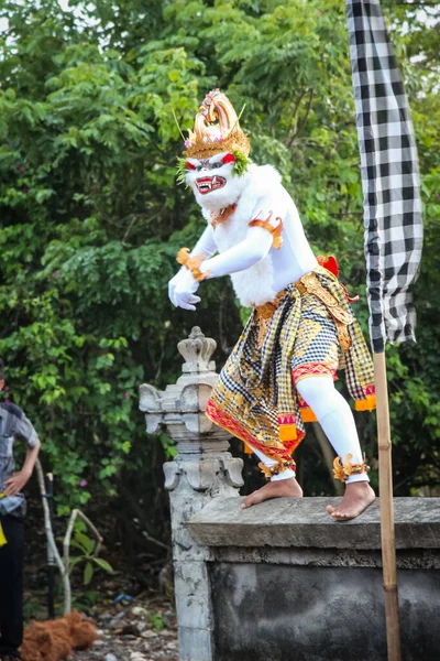 Balinese People Performing Kecak Dance Uluwatu Bali — Stock Photo, Image