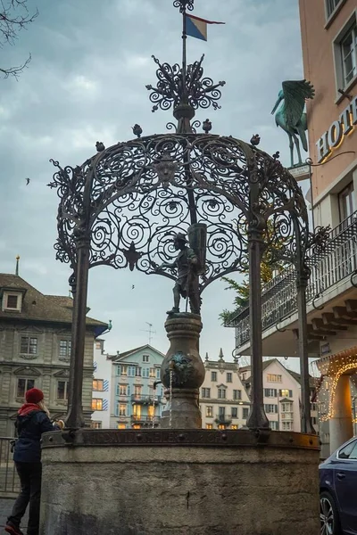 Şafakta Güzel Zürih Şehri