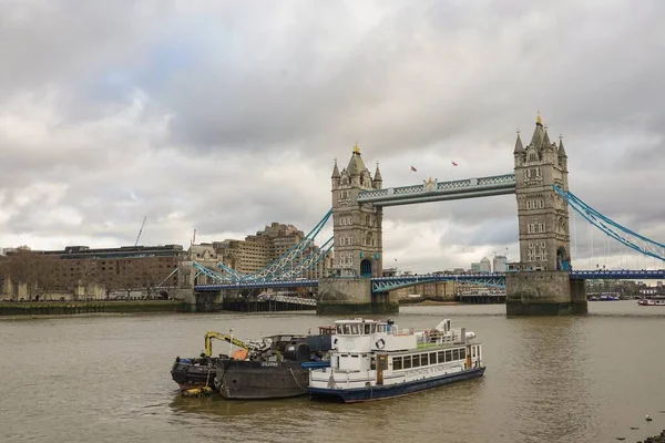 Tower Bridge Londres Dia Nublado — Fotografia de Stock