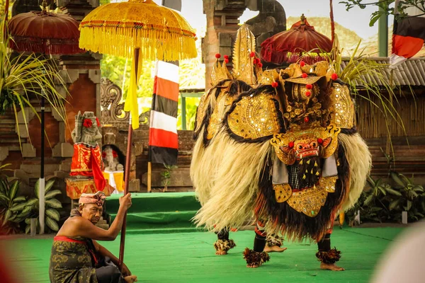 Baile Tradicional Balinés Barong Las Actuaciones Tradicionales Danza Barong Retratado —  Fotos de Stock