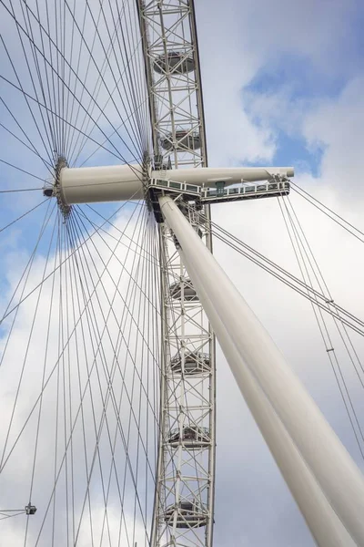 London Eye Dia Nublado — Fotografia de Stock