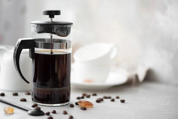 Café Noir Chaud Dans Une Cafetière Verre Avec Petites Tasses — Photo