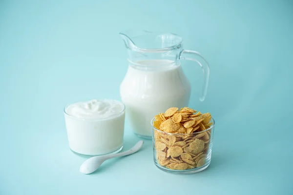 Cornflakes Greek Yogurt Milk Berries Blue Background — Stock Photo, Image