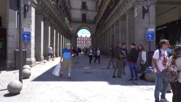 Madrid Rua Pedonal Perto Plaza Mayor Madrid Espanha Maio 2017 — Vídeo de Stock