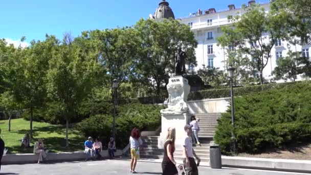 Άγαλμα Γκόγια Κοντά Στο Μουσείο Πράντο Μαδρίτη Ισπανία Μάιος 2017 — Αρχείο Βίντεο