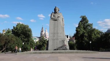 Moskova 'da Karl Marx anıtı, yaz günü. Rusya Moskova Haziran 2020.