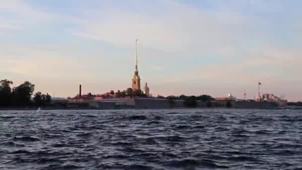 São Petersburgo Rio Neva Catedral Pedro Paulo Fortaleza Pedro Paulo — Vídeo de Stock