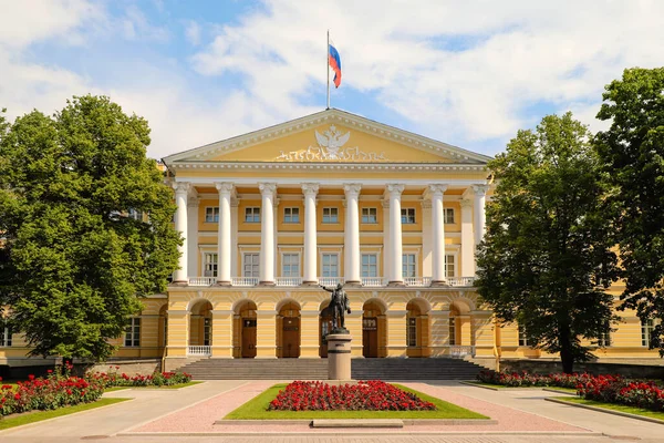 Sint Petersburg Smolny Historisch Herdenkingsmuseum Regering Van Sint Petersburg Zomerdag — Stockfoto