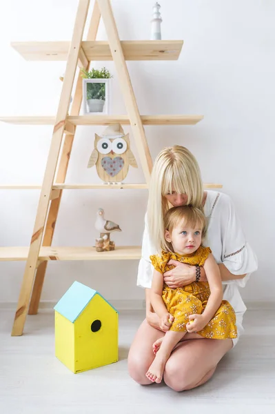 Blond Young Mother Kisses Head Beautiful Little Daughter Concept Family — Stock Photo, Image