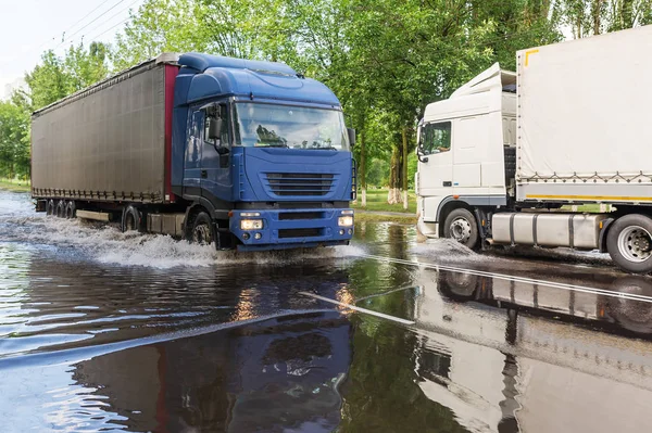 Översvämningarna Drabbade Staden Gomel Vitryssland Efter Kraftigt Regn Huvudvägen Översvämmades — Stockfoto