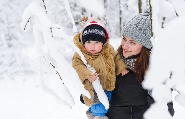 Mother Baby Son Embracing Winter Park Amoung Trees Branches Mother — Stock Photo, Image