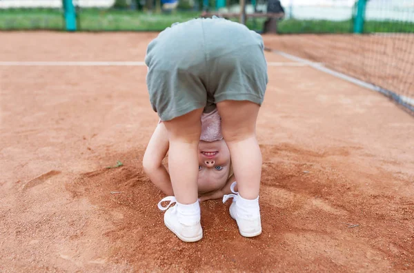 Back View Little Girl Open Tennis Clay Court Child Playing — Stock Photo, Image