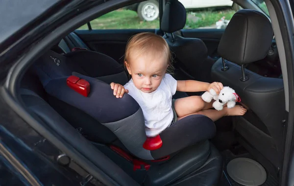 Bambina Neonata Nel Seggiolino Primo Piano Foto — Foto Stock