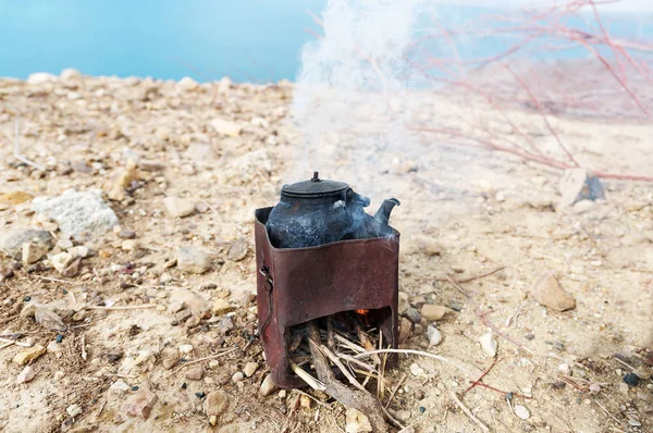 Traditionelle Jordanische Teekanne Feuer Teezubereitung Der Wüste — Stockfoto