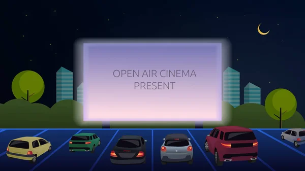 Sokak arabaları için açık hava sineması. Arabalar geceleri açık bir otoparkta film izler. Büyük bir açık hava ekranı karanlıkta parlıyor, şehrin arka planına karşı. Vektör. Çizgi film illüstrasyonu