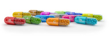 birçok vitamin kapsül 3D render