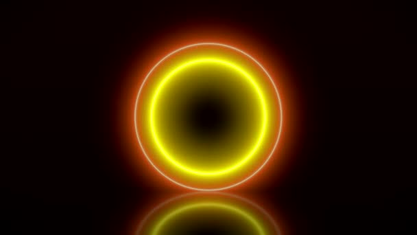 Videoanimation Glühender Neon Kreise Rot Und Gelb Auf Reflektierendem Boden — Stockvideo
