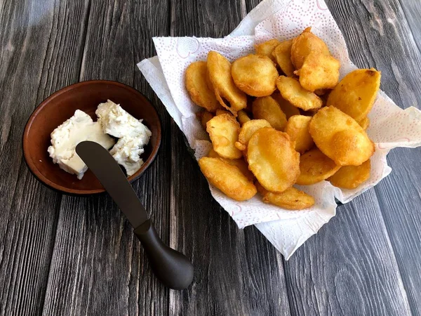 Delicious Home Made Fried Potato Chips — Stok Foto