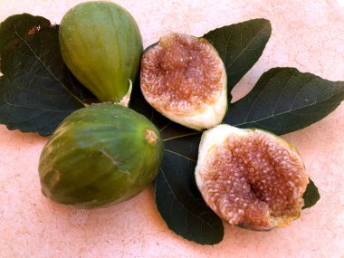 Puglia 'dan taze taze taze incir meyveleri.