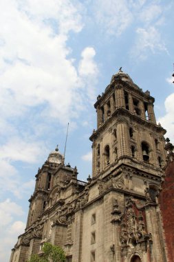 Mexico City 'de sömürge tarzı bir katedral.