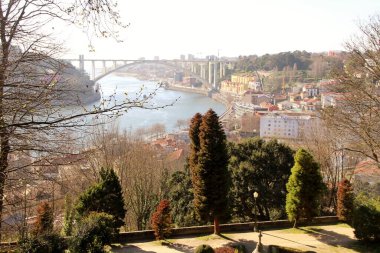 Mimari manzara, binalar ve caddeler liman kenti, Porto, Portekiz