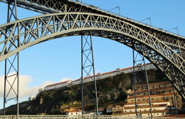 Mimari manzara, binalar ve caddeler liman kenti, Porto, Portekiz