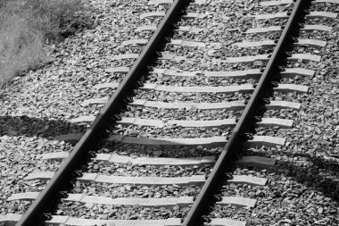 Tren istasyonundaki raylar.