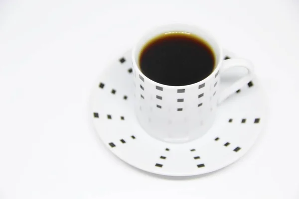 Vue Une Tasse Café Pleine Sur Une Soucoupe Fond Blanc — Photo