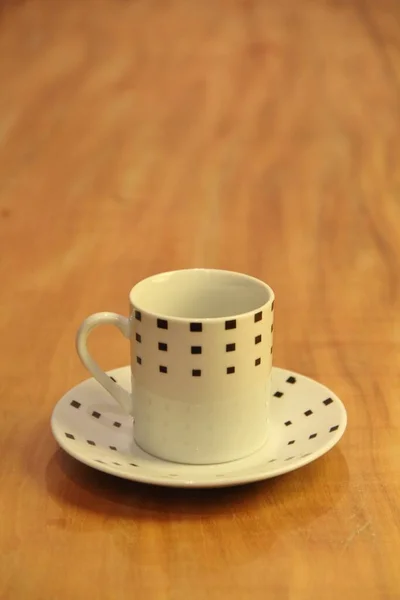 Вид Пустой Кофейной Чашки Блюдце Деревянном Фоне — стоковое фото