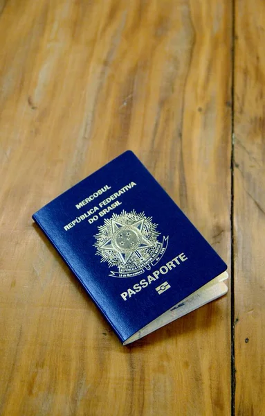 Крупним Планом Вид Паспорта Дерев Яний Стіл — стокове фото