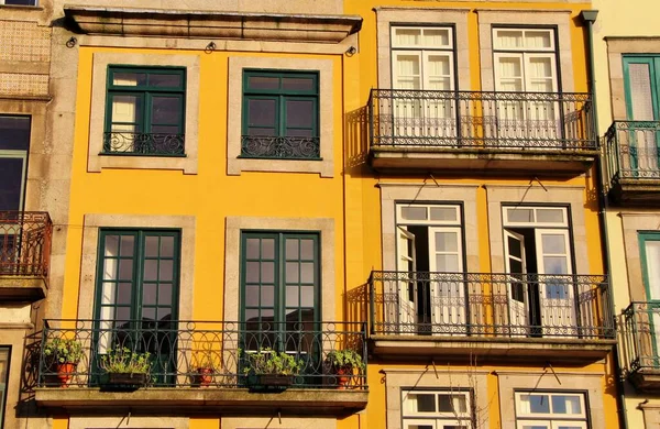 Vista Arquitectura Fachadas Edificios Calles Ciudad Portuaria Oporto Portugal — Foto de Stock