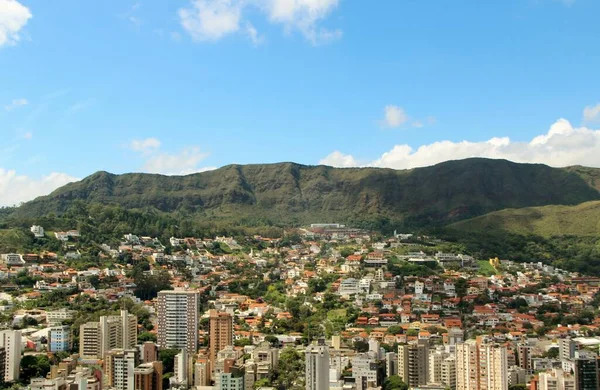 Brezilya 'nın Belo Horizonte şehrinin güzel hava manzarası