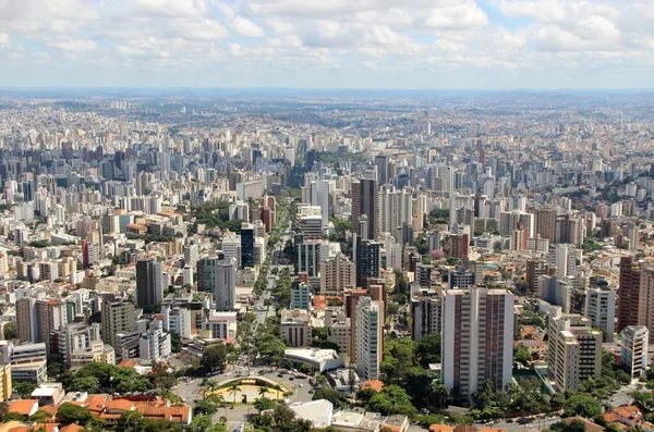 Brezilya 'nın Belo Horizonte şehrinin güzel hava manzarası