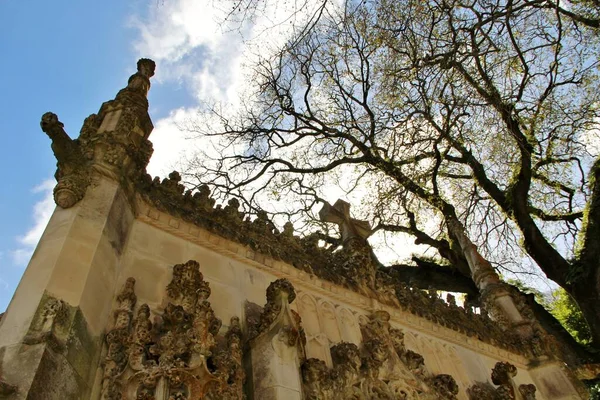 Pohled Architekturu Fasády Budov Zahradu Palácového Komplexu Quinta Regaleira Sintra — Stock fotografie