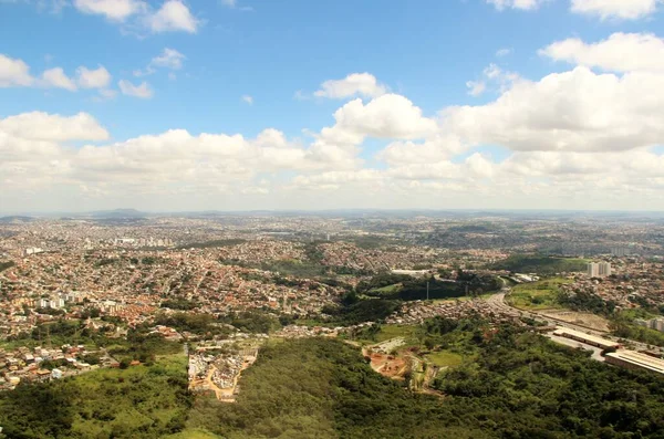 Brezilya 'nın Belo Horizonte şehrinin güzel hava manzarası