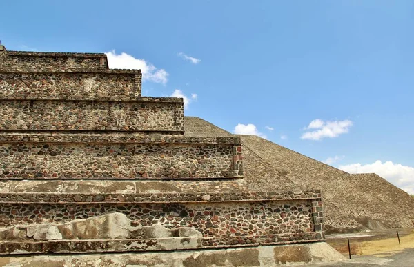 Blick Auf Pyramiden Und Ruinen Teotihuacan Eine Antike Stadt Mexiko — Stockfoto