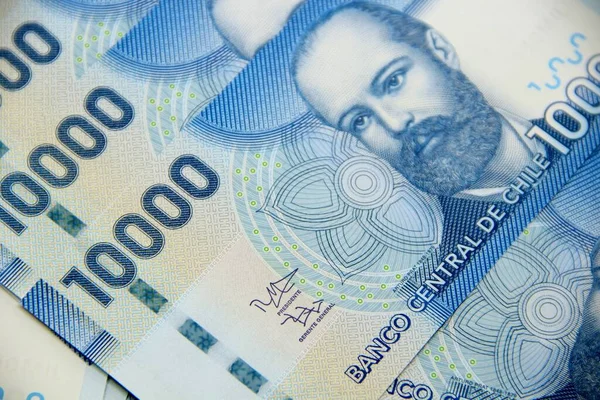 Şili pezosu. Yakın çekim faturaları.