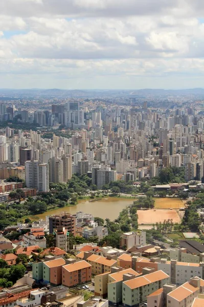 Brezilya 'nın Belo Horizonte şehrinin güzel hava manzarası