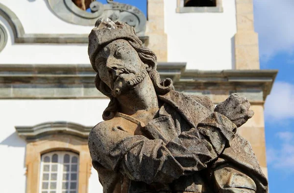 18. yüzyılın ikinci yarısında Bon Jesus de Matosinhos 'daki farklı Hıristiyan peygamberlerin heykelleri, Brezilya' nın Kongonhas şehrinde Haç Yolu 'na adanmış rokoko kilisesi. 